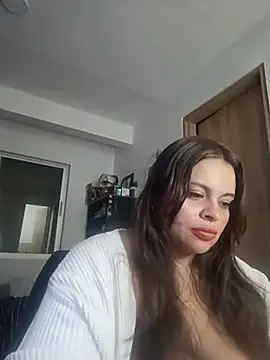 Snapshot of Alex_flair chatting on 11-19-25, 06:57 Alex flair online show from 11-19-25, 06:57