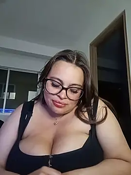 Snapshot of Alex_flair chatting on 12-14-25, 02:06 Alex flair online show from 12-14-25, 02:06