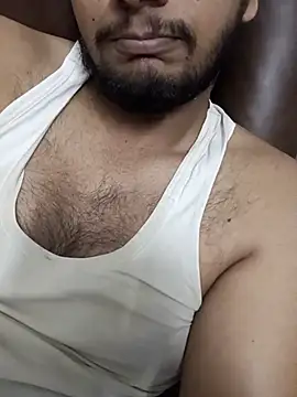 Snapshot of indianhotche chatting on 10-10-25, 07:13 indianhotche online show from 10-10-25, 07:13