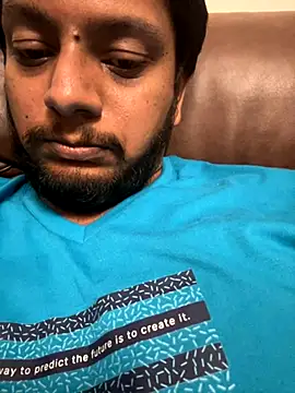 Snapshot of indianhotche chatting on 10-20-25, 07:36 indianhotche online show from 10-20-25, 07:36