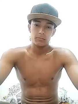 Snapshot of Demiansteven2 chatting on 01-18-25, 06:10 Demiansteven2 online show from 01-18-25, 06:10