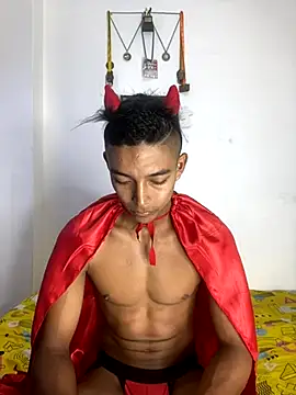 Snapshot of Demiansteven2 chatting on 10-28-25, 04:31 Demiansteven2 online show from 10-28-25, 04:31