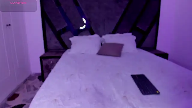 CandyMeyerss  online show from 12-06-24, 08:26