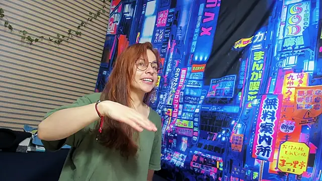 Snapshot of rosse_2504 chatting on 02-08-25, 04:14 rosse 2504 online show from 02-08-25, 04:14