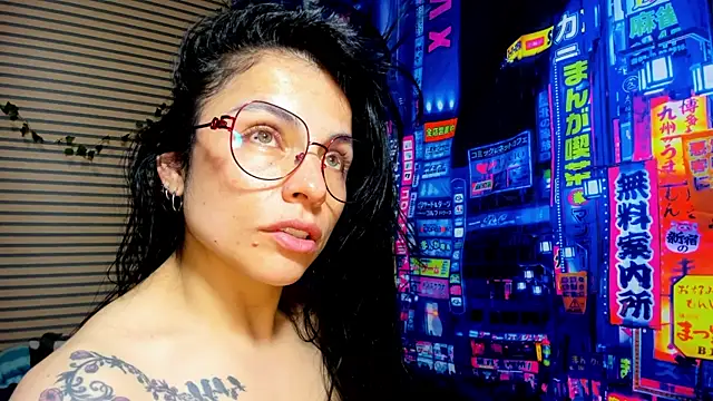 Snapshot of rosse_2504 chatting on 03-13-25, 04:23 rosse 2504 online show from 03-13-25, 04:23