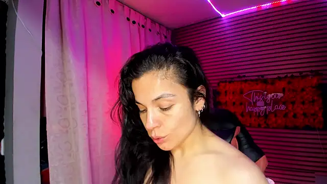 Snapshot of rosse_2504 chatting on 09-30-25, 04:56 rosse 2504 online show from 09-30-25, 04:56