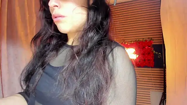 Snapshot of rosse_2504 chatting on 10-20-25, 05:13 rosse 2504 online show from 10-20-25, 05:13