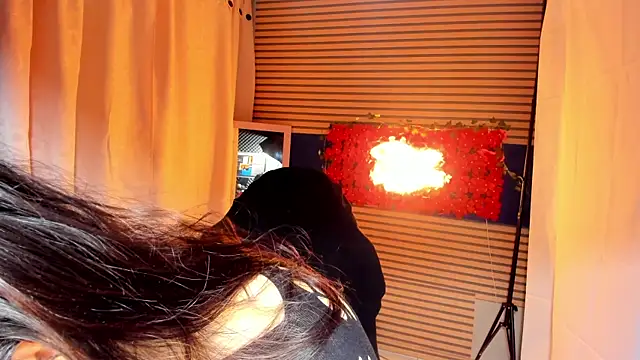 Snapshot of rosse_2504 chatting on 11-09-25, 09:18 rosse 2504 online show from 11-09-25, 09:18