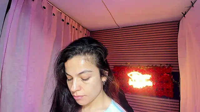 Snapshot of rosse_2504 chatting on 11-17-25, 09:37 rosse 2504 online show from 11-17-25, 09:37