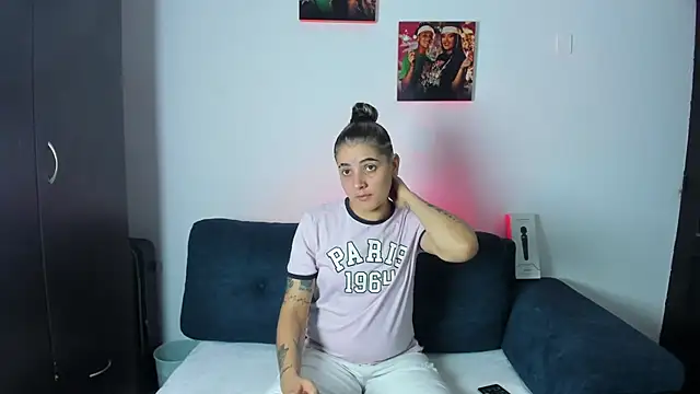 AndreaAndKarina online show from 10-03-25, 02:47