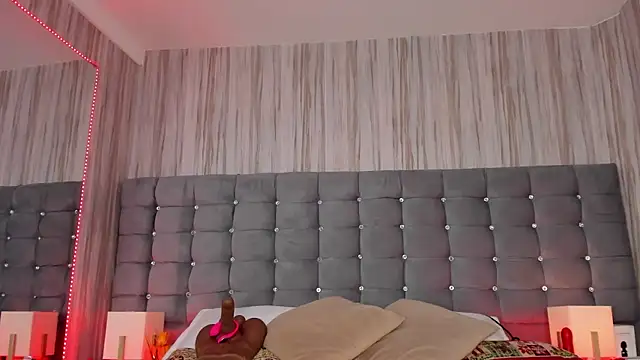 Poacahontasfg online show from 04-25-26, 04:15