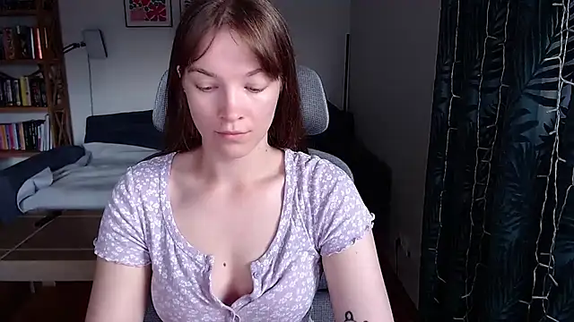 Snapshot of kenzie_x chatting on 07-20-26, 04:16 kenzie x online show from 07-20-26, 04:16
