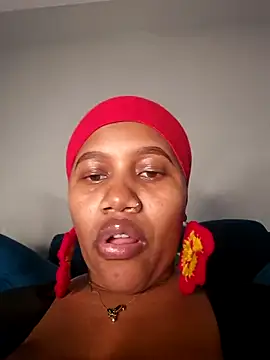 Snapshot of SquirtQueen222 chatting on 11-28-25, 05:15 SquirtQueen222 online show from 11-28-25, 05:15