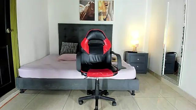 Snapshot of MarilynDavies chatting on 02-09-25, 11:25 MarilynDavies online show from 02-09-25, 11:25