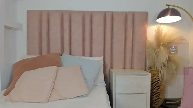 Snapshot of im_alejandra_ chatting on 07-01-26, 04:36 im alejandra online show from 07-01-26, 04:36