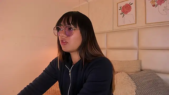 Aily Yozuko online show from 04-23-26, 02:35