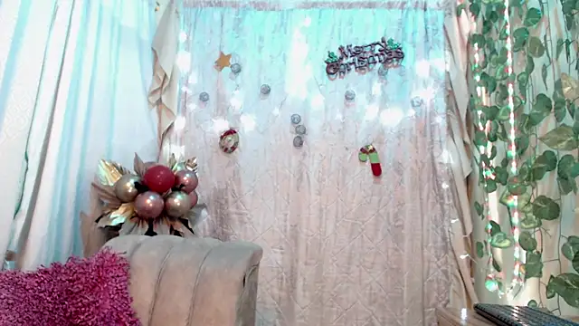 Snapshot of nicollejordan1 chatting on 12-14-24, 10:34 nicollejordan1 online show from 12-14-24, 10:34