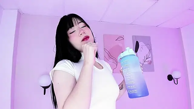 Snapshot of GENNESIS_LOVE chatting on 12-20-24, 04:20 GENNESIS LOVE online show from 12-20-24, 04:20