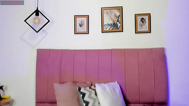 Snapshot of GENNESIS_LOVE chatting on 11-11-25, 03:06 GENNESIS LOVE online show from 11-11-25, 03:06