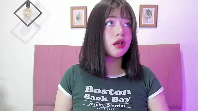 Snapshot of GENNESIS_LOVE chatting on 11-20-25, 12:33 GENNESIS LOVE online show from 11-20-25, 12:33