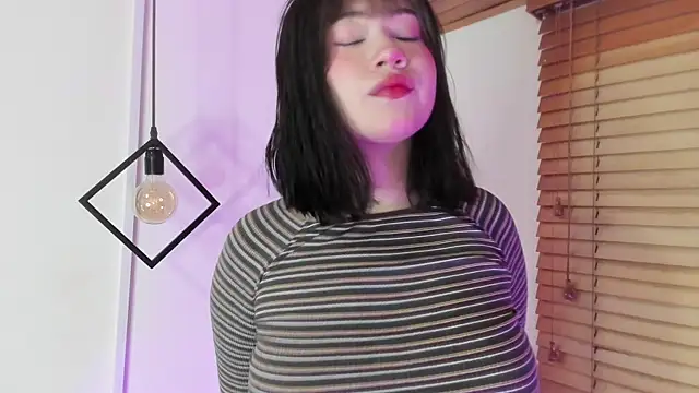 Snapshot of GENNESIS_LOVE chatting on 11-24-25, 02:55 GENNESIS LOVE online show from 11-24-25, 02:55