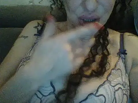 Snapshot of MarikaMilff chatting on 03-15-25, 11:50 MarikaMilff online show from 03-15-25, 11:50