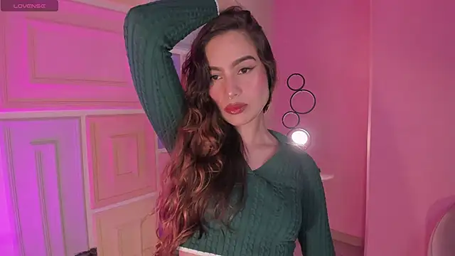 Snapshot of MarianneLane chatting on 10-03-25, 10:29 MarianneLane online show from 10-03-25, 10:29