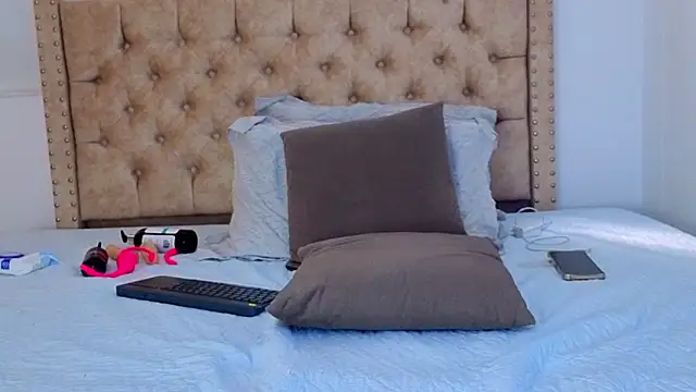 Anya Texas online show from 03-15-26, 07:53