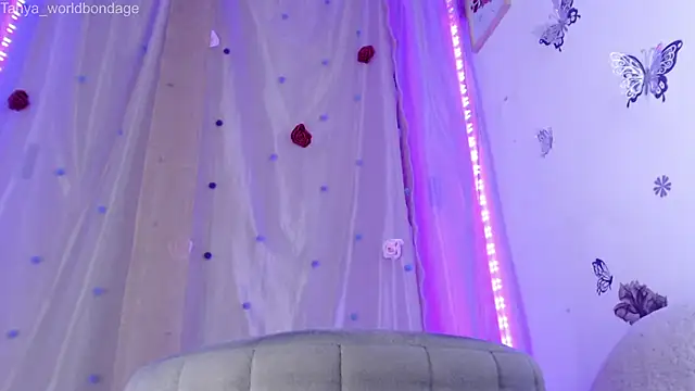 Snapshot of Tanya_WorldBondage chatting on 06-12-26, 11:46 Tanya WorldBondage online show from 06-12-26, 11:46