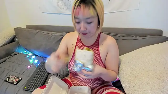 luxgray online show from 12-24-24, 01:38