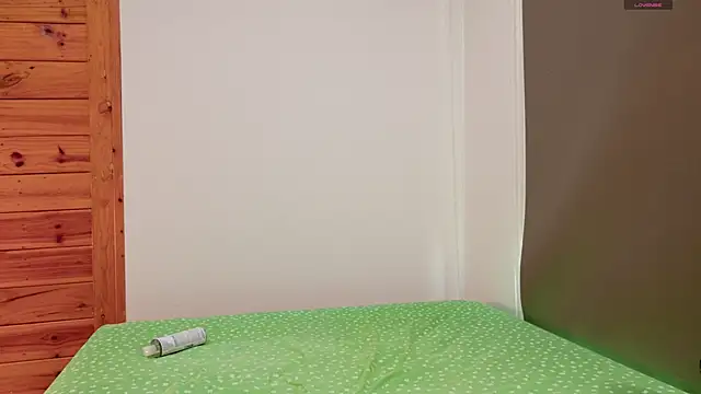 Snapshot of JayXCee_Official chatting on 12-21-24, 04:52 JayXCee Official online show from 12-21-24, 04:52