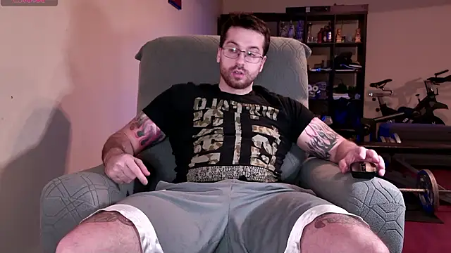 Snapshot of JayXCee_Official chatting on 01-13-26, 01:33 JayXCee Official online show from 01-13-26, 01:33