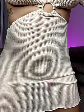 Snapshot of YovngBaby chatting on 12-04-24, 05:49 YovngBaby online show from 12-04-24, 05:49