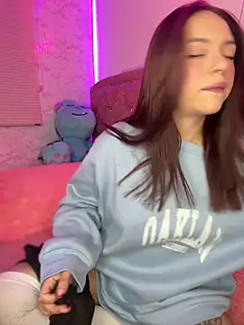 Snapshot of YovngBaby chatting on 01-14-26, 04:51 YovngBaby online show from 01-14-26, 04:51