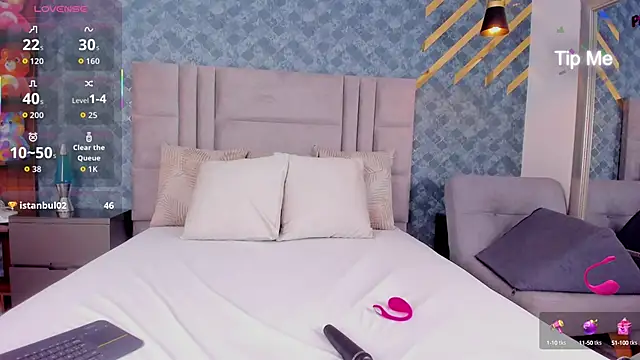 NiiaMoore online show from 10-16-25, 06:53