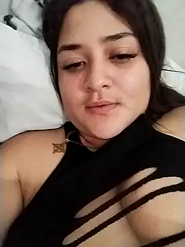 Snapshot of Liancy chatting on 12-12-24, 03:43 Liancy online show from 12-12-24, 03:43