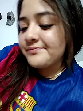 Snapshot of Liancy chatting on 12-17-24, 11:38 Liancy online show from 12-17-24, 11:38