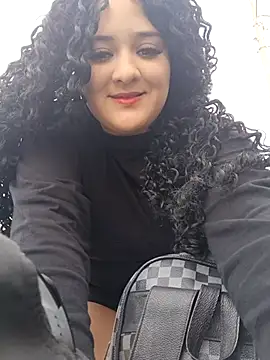 Snapshot of Liancy chatting on 12-21-24, 02:26 Liancy online show from 12-21-24, 02:26