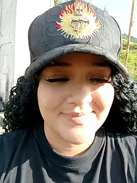 Snapshot of Liancy chatting on 12-21-24, 08:32 Liancy online show from 12-21-24, 08:32