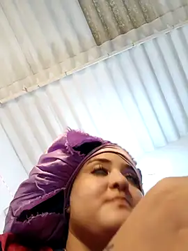 Snapshot of Liancy chatting on 12-24-24, 03:05 Liancy online show from 12-24-24, 03:05