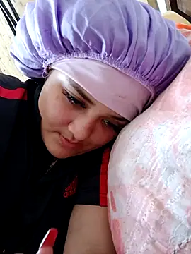 Snapshot of Liancy chatting on 12-29-24, 06:38 Liancy online show from 12-29-24, 06:38