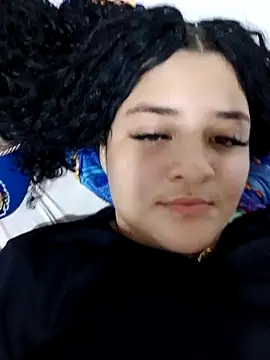 Snapshot of Liancy chatting on 01-01-25, 12:00 Liancy online show from 01-01-25, 12:00