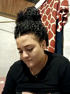 Snapshot of Liancy chatting on 01-05-25, 01:56 Liancy online show from 01-05-25, 01:56