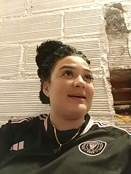 Snapshot of Liancy chatting on 01-09-25, 06:27 Liancy online show from 01-09-25, 06:27