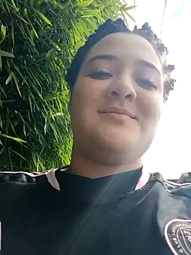 Snapshot of Liancy chatting on 01-09-25, 07:18 Liancy online show from 01-09-25, 07:18