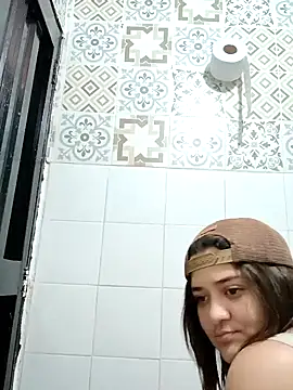 Snapshot of Liancy chatting on 01-15-25, 09:41 Liancy online show from 01-15-25, 09:41