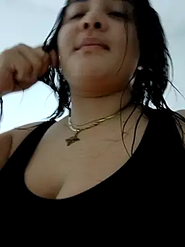 Snapshot of Liancy chatting on 01-27-25, 03:47 Liancy online show from 01-27-25, 03:47