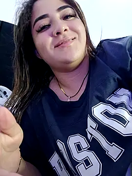 Snapshot of Liancy chatting on 02-12-25, 04:12 Liancy online show from 02-12-25, 04:12