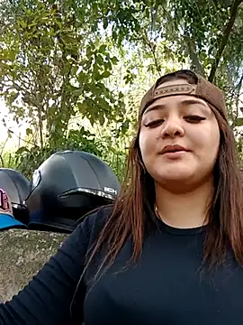 Snapshot of Liancy chatting on 02-19-25, 07:27 Liancy online show from 02-19-25, 07:27