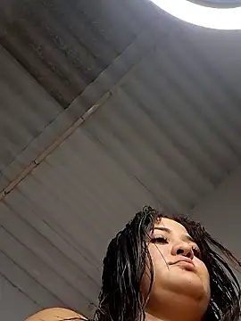 Snapshot of Liancy chatting on 02-28-25, 09:01 Liancy online show from 02-28-25, 09:01